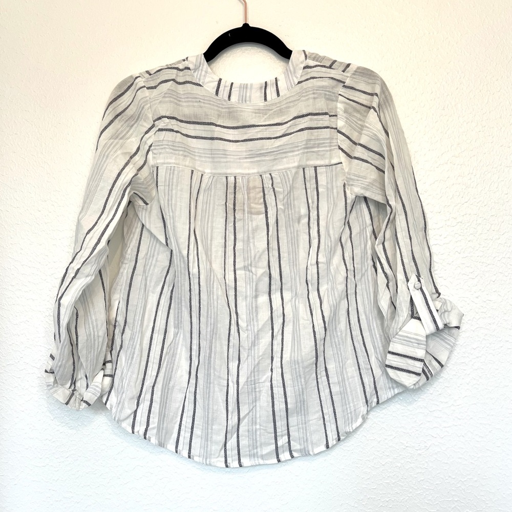 NWT lightweight long sleeve shirt - Picture 4 of 4